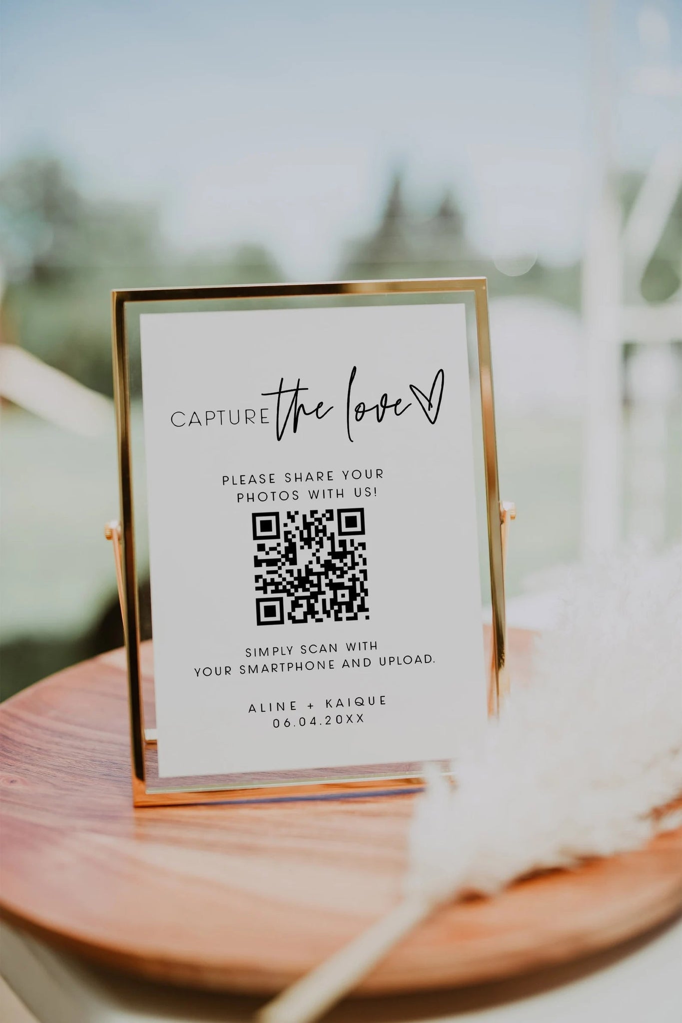 ELLIA | Capture the Love QR code Sign, Modern Wedding Reception Table Sign, Minimalist Wedding Photo Sign, Wedding QR Code, Share the Love